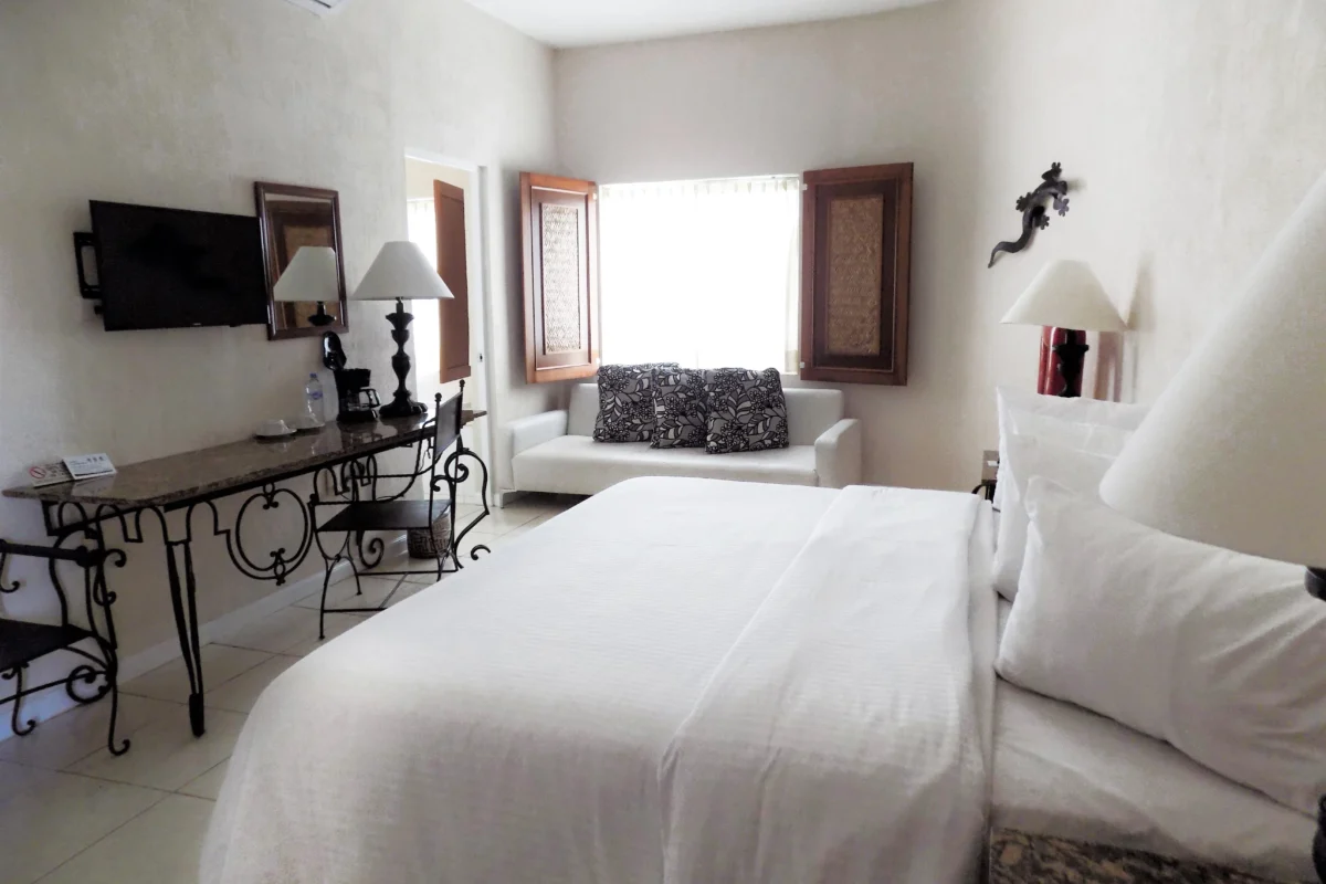 JR SUITE KING 1 SOFÁ CAMA